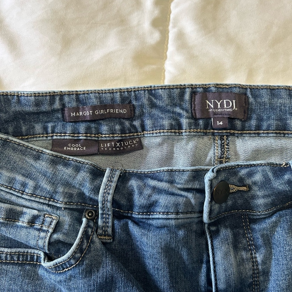 NYDJ Cool Embrace Lift Tuck Jeans in Blue
